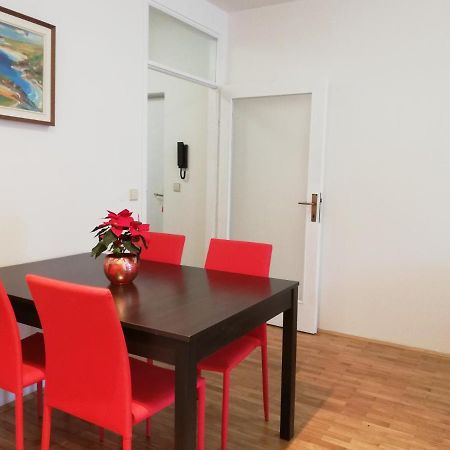 City Center Apartment Umag Exterior foto