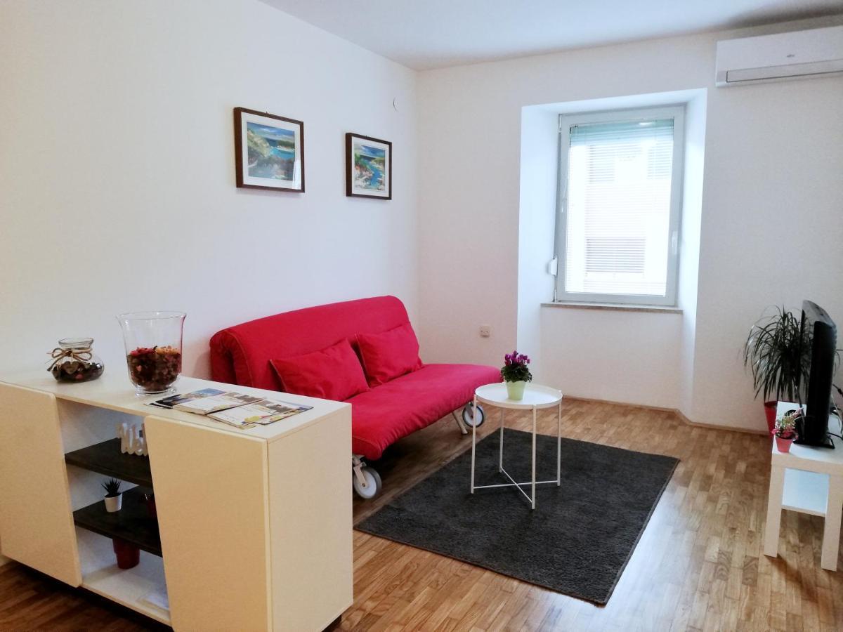 City Center Apartment Umag Exterior foto